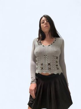 Source Unknown Light Gray Crochet-Front Long Sleeve Top